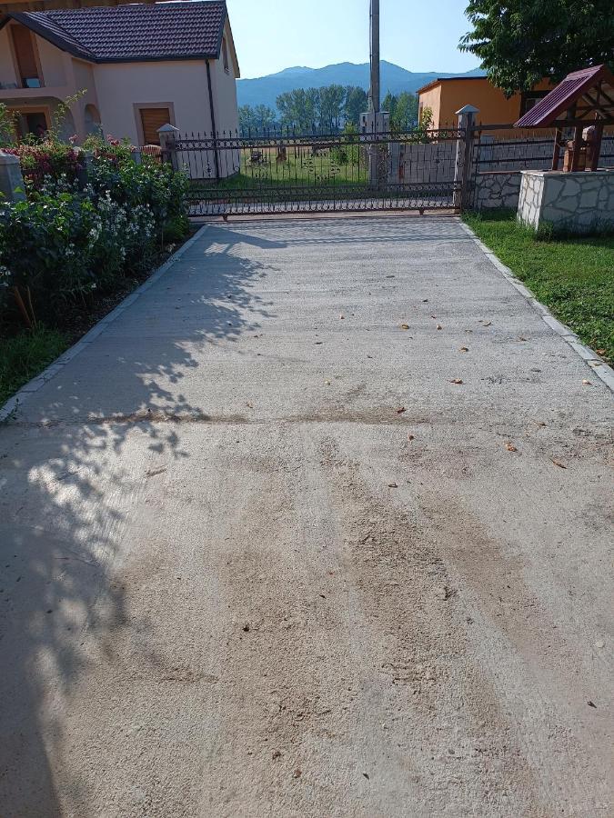 Apartamento Calm Nest Nikšić Exterior foto