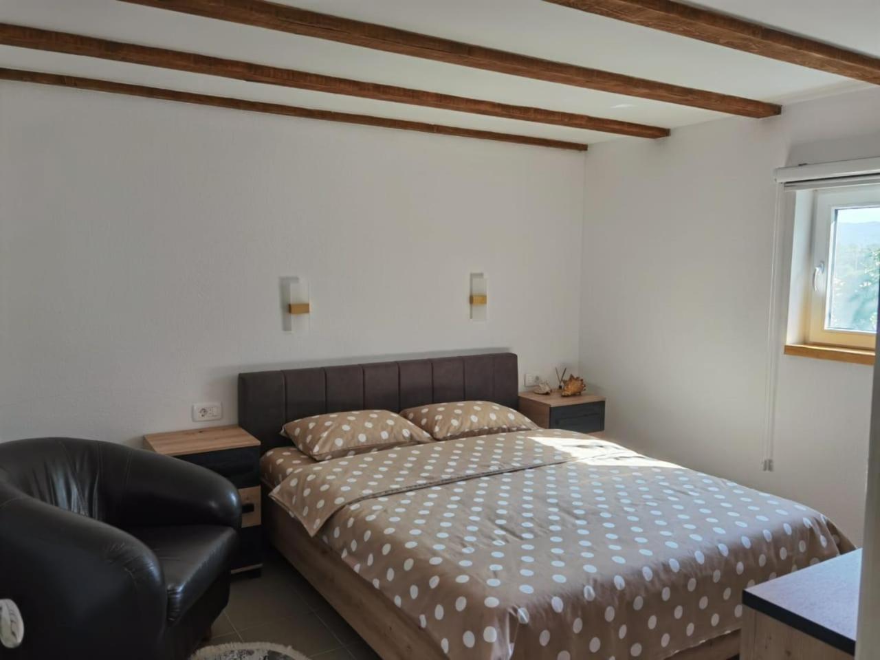 Apartamento Calm Nest Nikšić Exterior foto