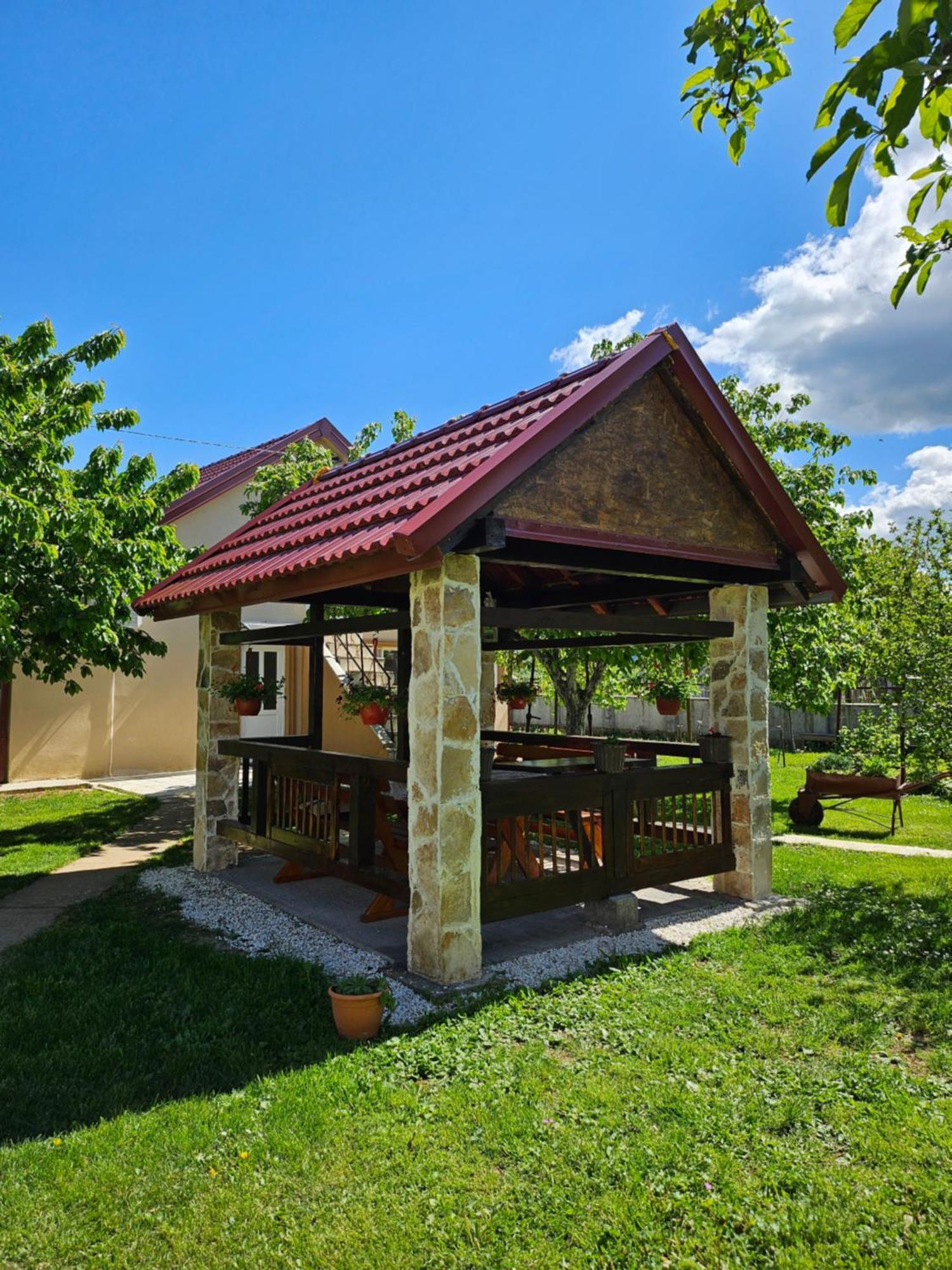 Apartamento Calm Nest Nikšić Exterior foto