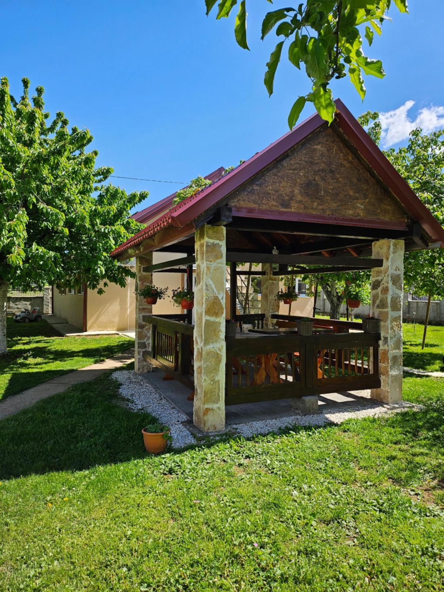 Apartamento Calm Nest Nikšić Exterior foto